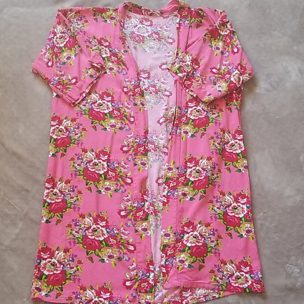 Pink Floral Robe - Picture 2 of 8